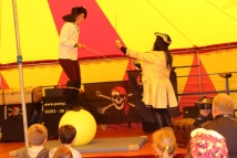 Piraten-Show beim Familienfest